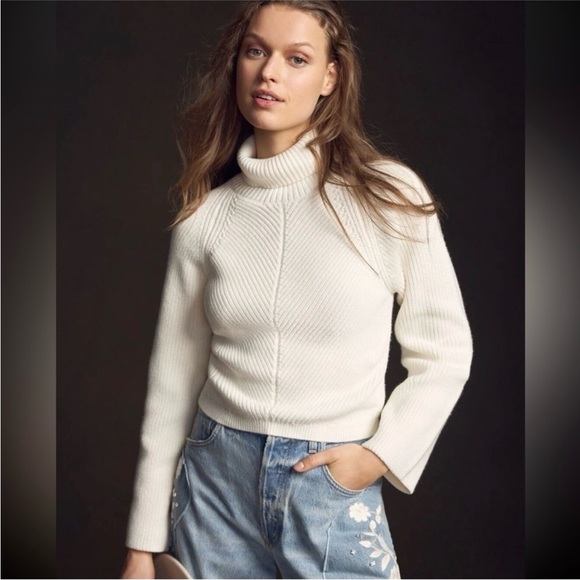 Maeve Sweaters - Anthropologie Maeve Ivory cream Cropped Turtleneck Sweater size Medium